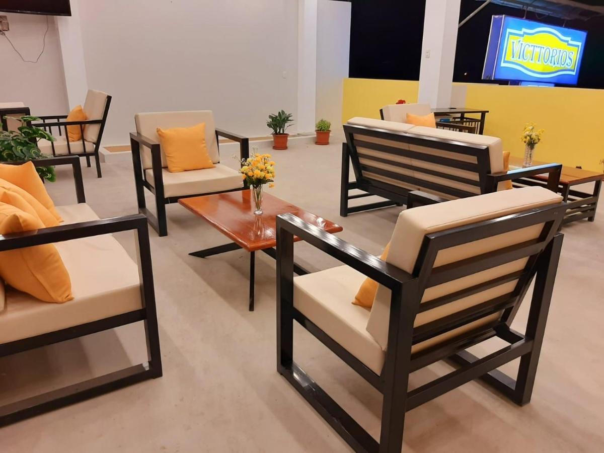 Victtorios Hotel Satipo Dış mekan fotoğraf