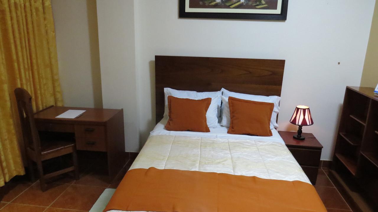 Victtorios Hotel Satipo Dış mekan fotoğraf