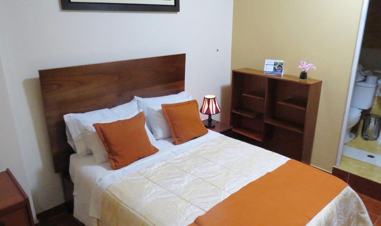 Victtorios Hotel Satipo Dış mekan fotoğraf
