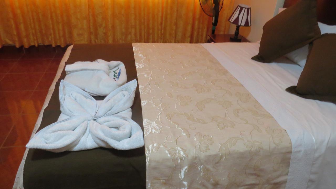 Victtorios Hotel Satipo Dış mekan fotoğraf